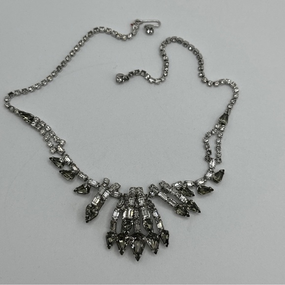Vintage 1970’s rhinestone Smoke Crystal necklace #324 - Picture 6 of 7